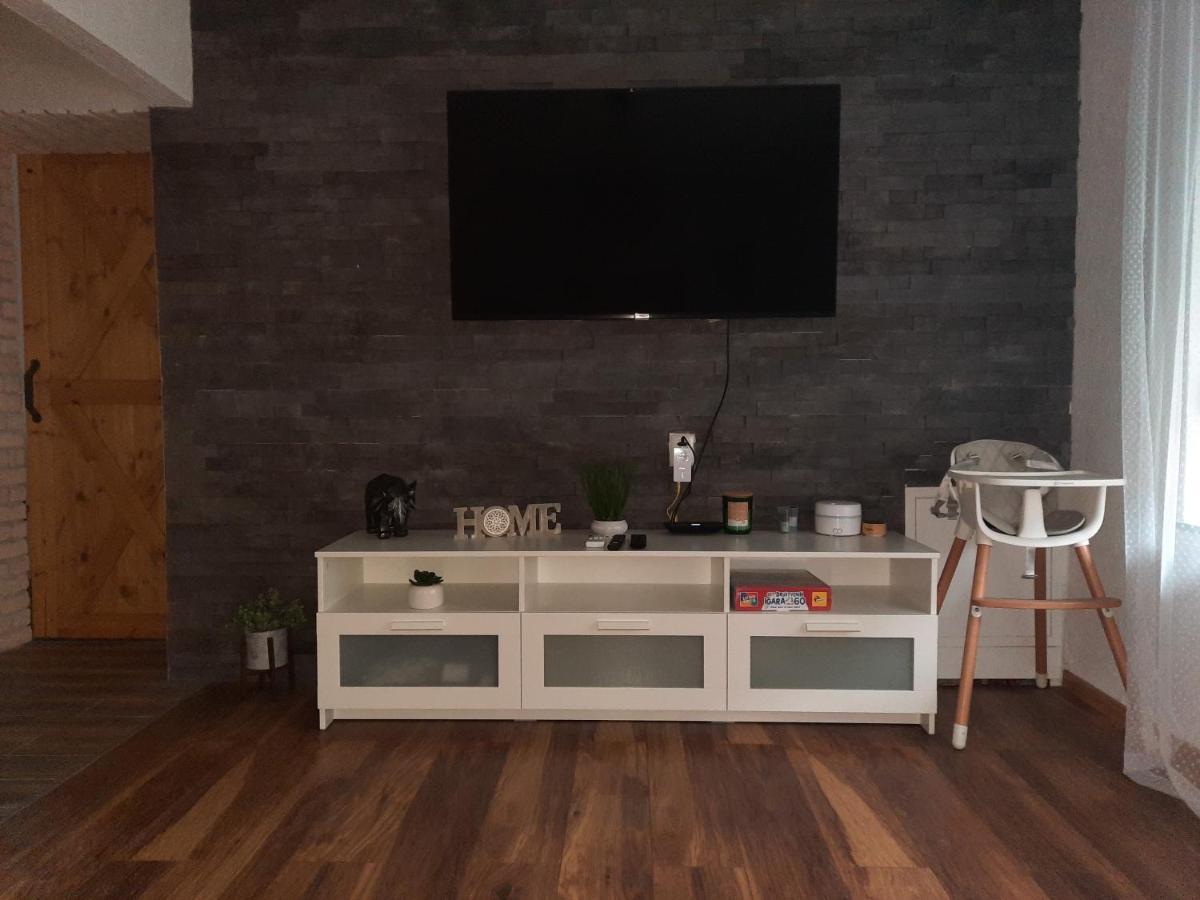 Apartman Twins Self Check In & Self Check Out Otocac Exterior photo